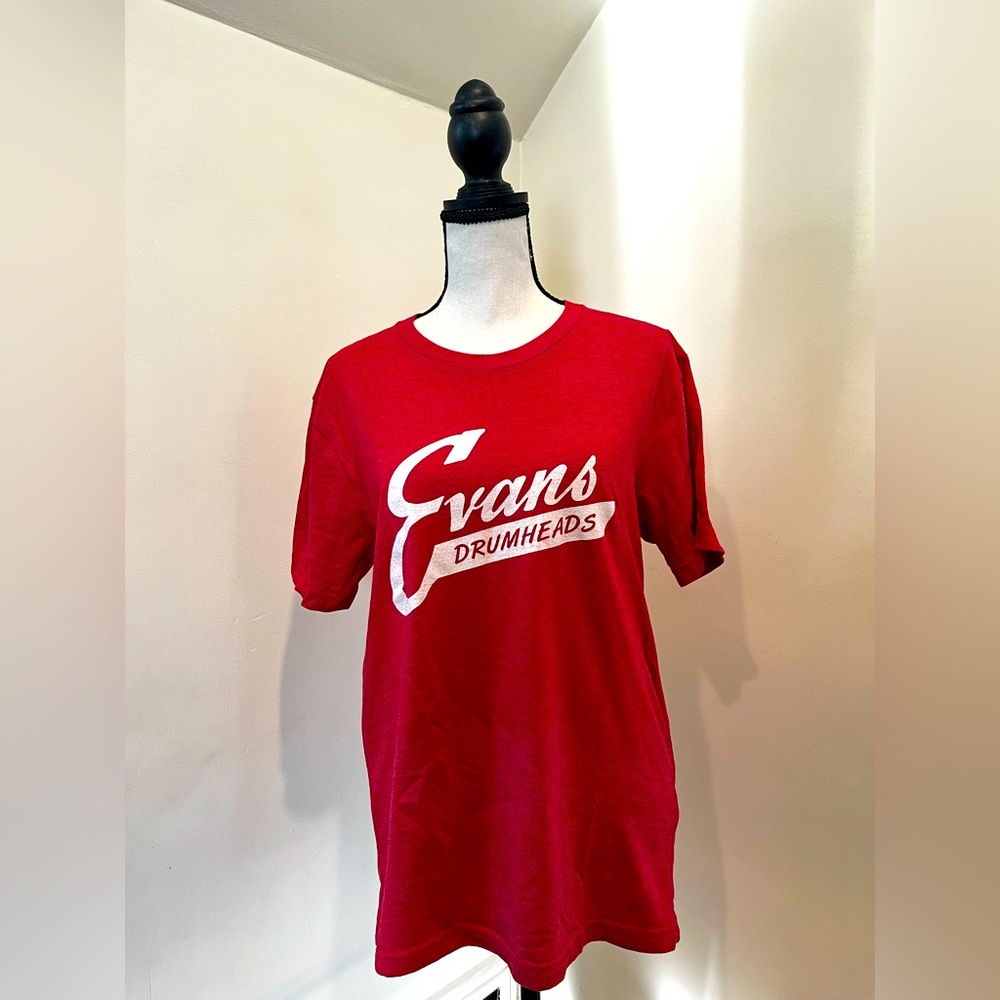 Evans Drumhead Tee in Heather red Size M